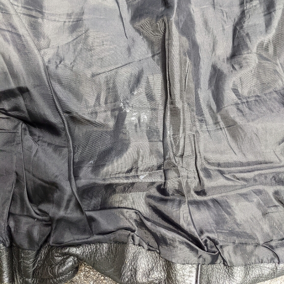 ✨SOLD✨Vintage Rose Fringe Leather Black Moto - Picture 7 of 12